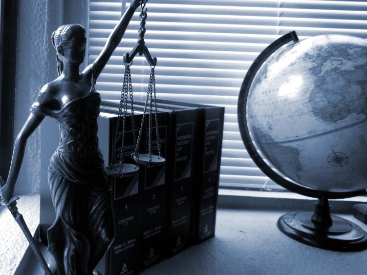 Artificial Intelligence and Regulation - A hidden play - Image by jessica45 from Pixabay